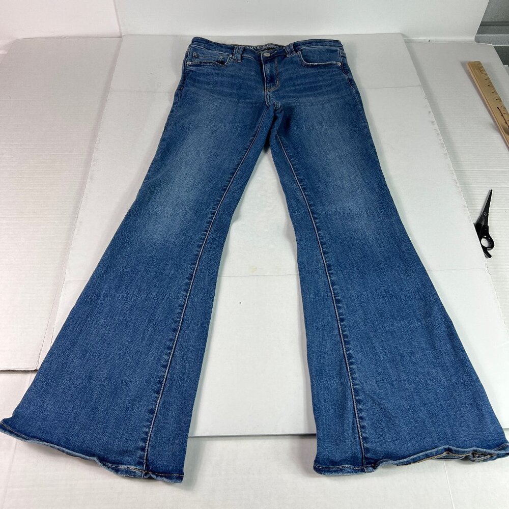American Eagle Jeans Women 30x30* Low Rise Flare Blue Faded Stretch Denim Tag 8R